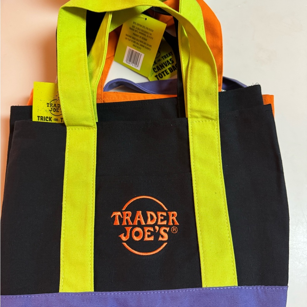 Trader Joe's Reusable Halloween Tote Bags Set - Picture 2 of 6